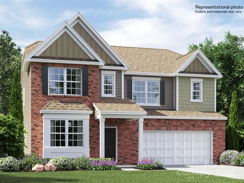 Single Family Residence in Fort Mill SC 4625 Potters Wheel Drive.jpg