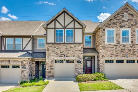 Townhouse in Fort Mill SC 1213 Bhaltair Lane.jpg