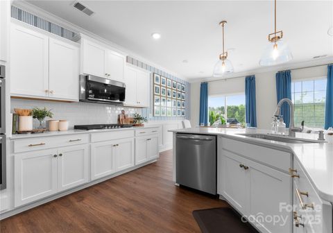 Single Family Residence in Lancaster SC 3619 Slider Terrace 2.jpg