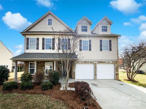 Single Family Residence in Fort Mill SC 5006 Brodie Lane.jpg