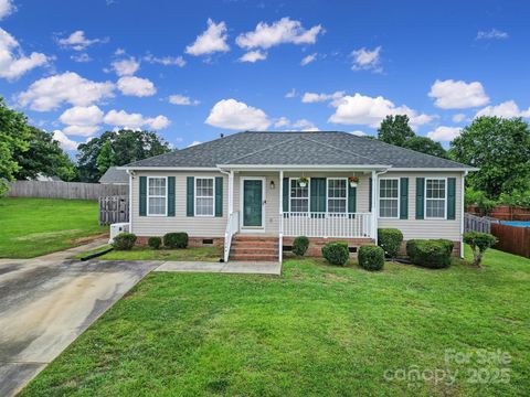 Single Family Residence in Rock Hill SC 1744 Marsley Lane.jpg