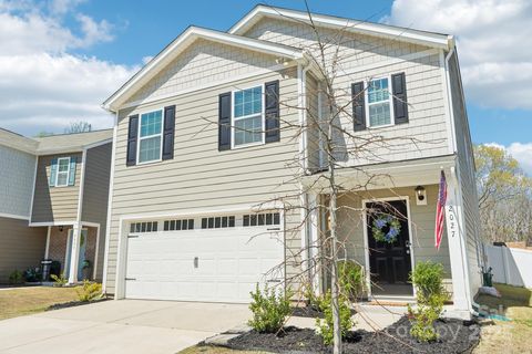 Single Family Residence in York SC 2027 Redstone Drive.jpg