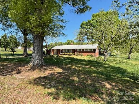 Single Family Residence in Kannapolis NC 8588 Smith Road.jpg