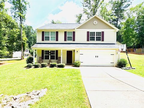 Single Family Residence in Lancaster SC 1528 Magnolia Drive #8.jpg