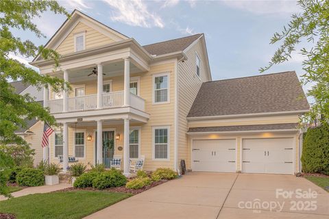 Single Family Residence in Fort Mill SC 5250 Meadowcroft Way.jpg