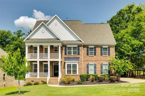 Single Family Residence in Rock Hill SC 4704 Amberside Drive.jpg