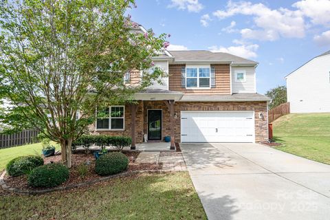 Single Family Residence in Fort Mill SC 4493 Haddington Drive.jpg