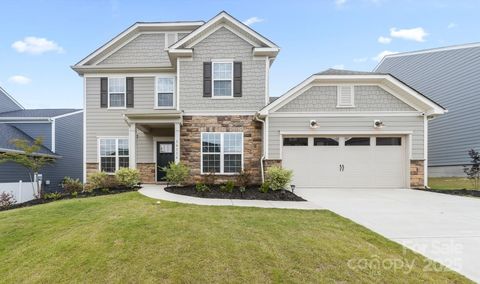 Single Family Residence in Charlotte NC 14116 Glaswick Drive.jpg