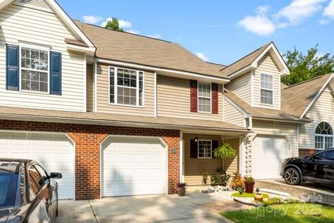 Townhouse in Rock Hill SC 1352 Walnut Hill Drive.jpg