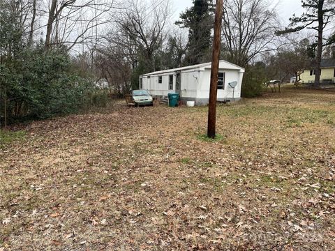  in Blacksburg SC 1550 W Cherokee Street 2.jpg