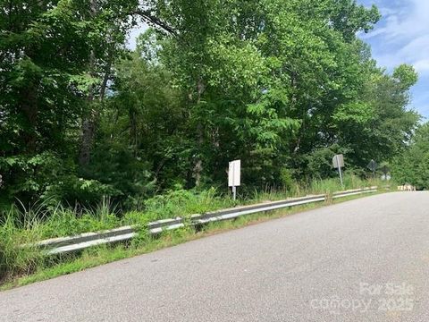  in Saluda NC 1.0AC HOLBERT COVE Road #2.jpg