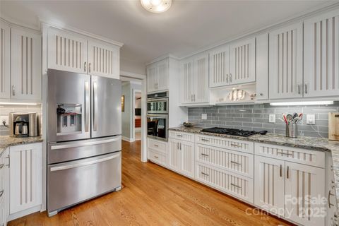 Single Family Residence in Fort Mill SC 2058 Manila Bay Lane 9.jpg