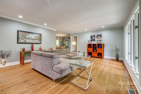 Single Family Residence in Fort Mill SC 2058 Manila Bay Lane 3.jpg