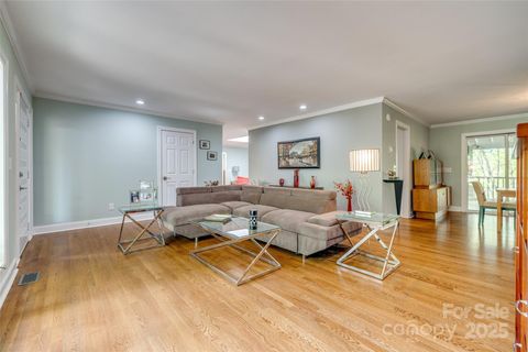 Single Family Residence in Fort Mill SC 2058 Manila Bay Lane 5.jpg