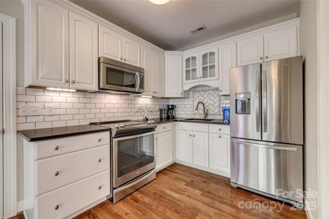 Single Family Residence in Fort Mill SC 2058 Manila Bay Lane 39.jpg