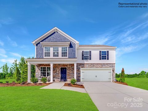 Single Family Residence in Edgemoor SC 1507 River Cane Street.jpg