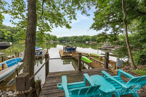 Single Family Residence in Charlotte NC 10452 Quiet Bay Court.jpg