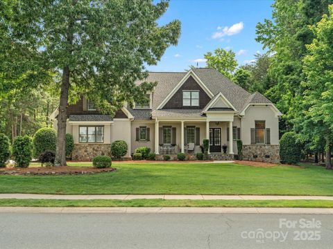 Single Family Residence in Fort Mill SC 1007 Wessington Manor Lane.jpg