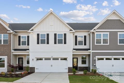 Townhouse in Fort Mill SC 1237 Margo Mannor Drive.jpg