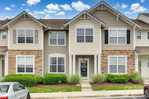 Townhouse in Fort Mill SC 228 Dawn Mist Lane.jpg