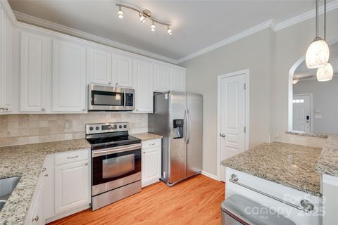 Townhouse in Fort Mill SC 228 Dawn Mist Lane 11.jpg