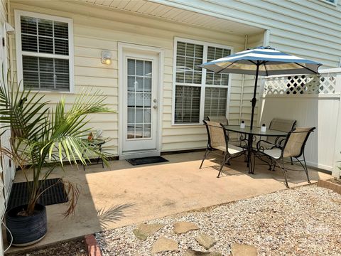 Townhouse in Fort Mill SC 228 Dawn Mist Lane 29.jpg