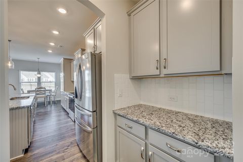 Single Family Residence in Lancaster SC 40196 Crooked Stick Drive 14.jpg