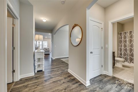 Single Family Residence in Lancaster SC 40196 Crooked Stick Drive 2.jpg