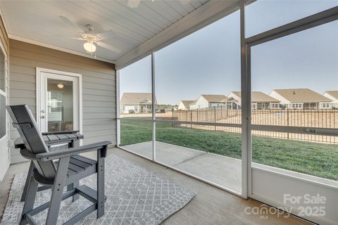 Single Family Residence in Lancaster SC 40196 Crooked Stick Drive 29.jpg