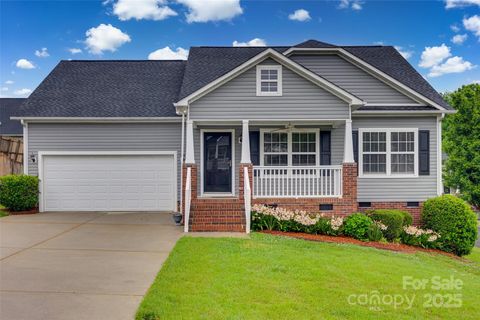 Single Family Residence in Rock Hill SC 835 Holdcroft Lane.jpg
