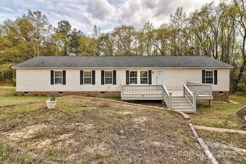 Single Family Residence in Kershaw SC 1773 Ellis Road.jpg
