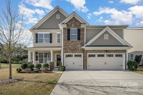 Single Family Residence in Tega Cay SC 276 Annatto Way.jpg
