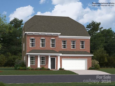Single Family Residence in Fort Mill SC 4476 Potter Wheel Drive.jpg