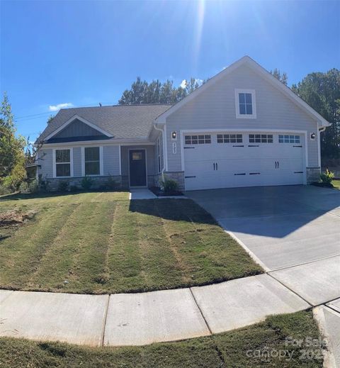 Single Family Residence in Lancaster SC 505 Grandiflora Avenue.jpg