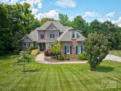 Single Family Residence in Lake Wylie SC 5826 Natoma Road.jpg