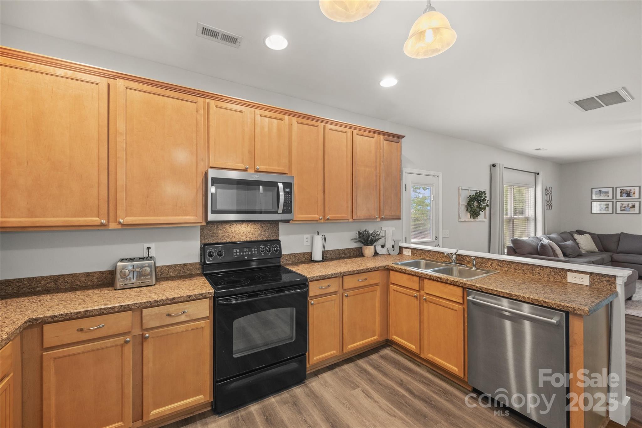 Single Family Residence in Fort Mill SC 2624 St Helena Court 12.jpg