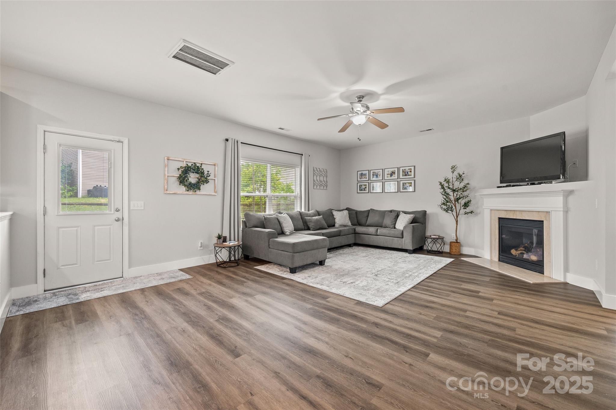 Single Family Residence in Fort Mill SC 2624 St Helena Court 9.jpg