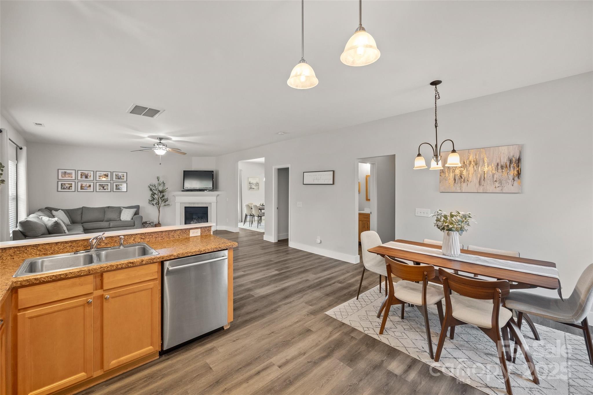 Single Family Residence in Fort Mill SC 2624 St Helena Court 14.jpg