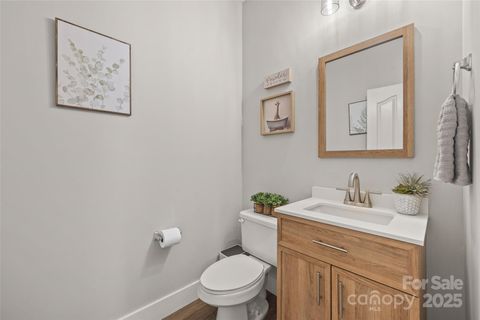 Single Family Residence in Fort Mill SC 2624 St Helena Court 15.jpg