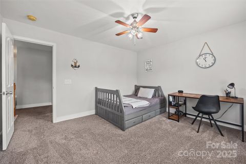 Single Family Residence in Fort Mill SC 2624 St Helena Court 22.jpg