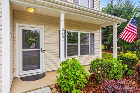 Single Family Residence in Fort Mill SC 2624 St Helena Court 1.jpg
