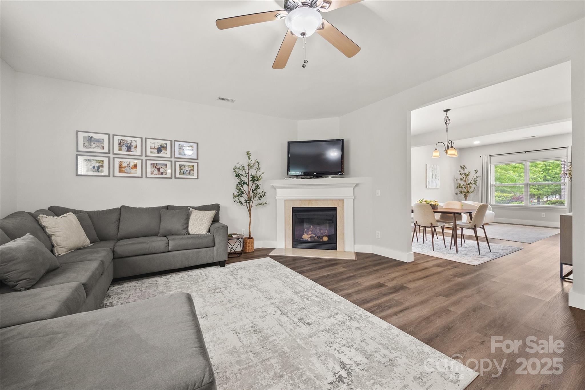 Single Family Residence in Fort Mill SC 2624 St Helena Court 7.jpg