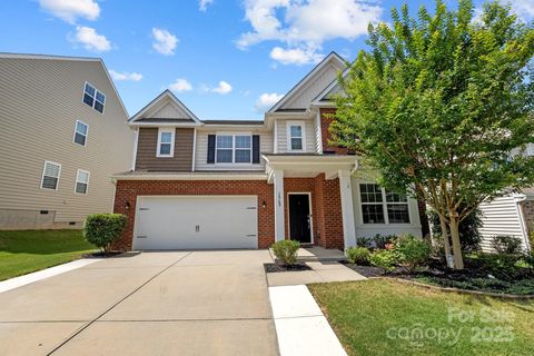 Single Family Residence in Fort Mill SC 1569 Shannon Falls Drive.jpg