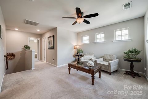 Single Family Residence in Fort Mill SC 1226 Clingman Drive 17.jpg