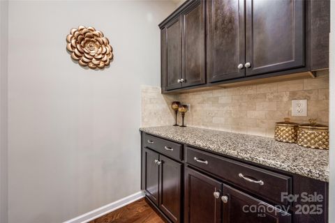 Single Family Residence in Fort Mill SC 1226 Clingman Drive 9.jpg