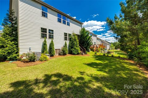 Single Family Residence in Fort Mill SC 1226 Clingman Drive 35.jpg