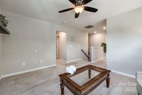 Single Family Residence in Fort Mill SC 1226 Clingman Drive 18.jpg