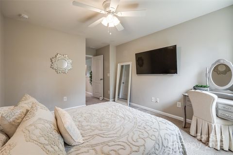 Single Family Residence in Fort Mill SC 1226 Clingman Drive 20.jpg