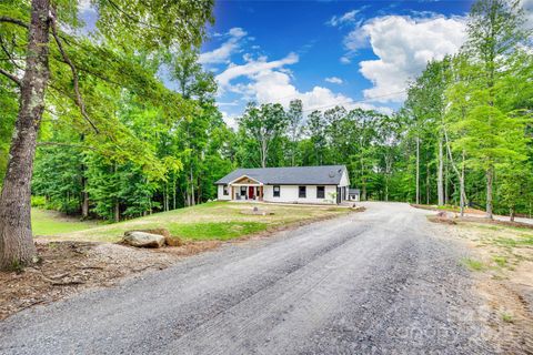 Single Family Residence in Smyrna SC 822 Rock Cut Road.jpg