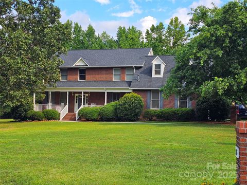 Single Family Residence in Richburg SC 3486 Victorian Hills Drive.jpg